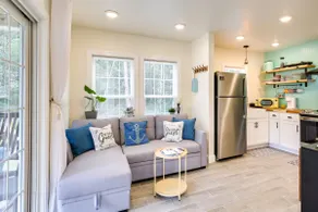 Cozy Cottage: Minutes to Downtown Southport! - Image 3