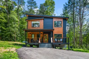 *Stunning, NEW 2BD near TOWN! Game Room + Hot Tub! - Image 5