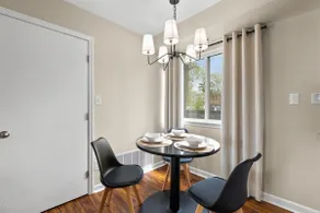 New! Comfortable 1BR Flat Near Downtown Roseville - Image 5