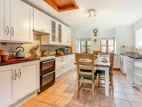 Alojamiento de 3 habitaciones en Carisbrooke - Image 4