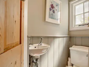 3 Bed in Eastbourne oc-ehc47 - Image 4