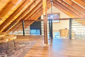 Modern lake side nest• HOTUB Fenced YARD king beds - Image 3