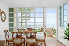 Faro Penthouse | Beachfront with Stunning Views - Image 5