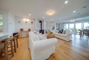 Lakefront Chautauqua Cottage Getaway - Image 4