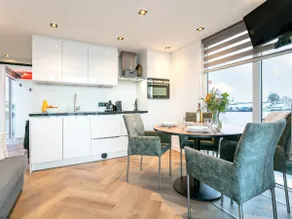Beautiful houseboat for 2 in charming harbour - Image 3