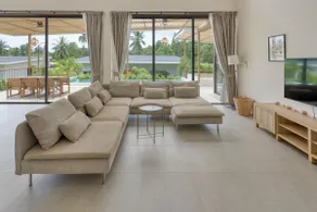 Tropical Peaceful Poolside Retreat - Image 3