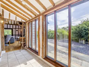1 Bed in Dunmow oc-51222 - Image 2