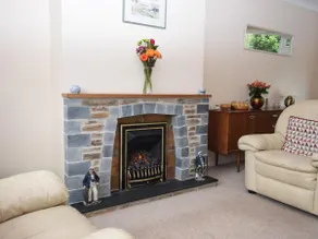 3 Bed in St Austell oc-perad - Image 2
