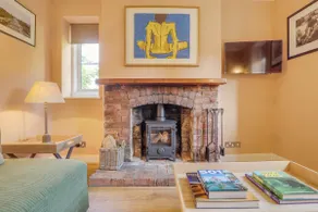 Gardeners Cottage - Hot Tub Packages Available - Image 3