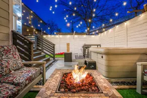 Stylish 6BR/5BA, DT, Hot Tub, Games, Sleeps 20+ - Image 2