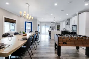 Stylish 6BR/5BA, DT, Hot Tub, Games, Sleeps 20+ - Image 5