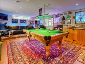 3 Bed in Abergavenny oc-48309 - Image 2