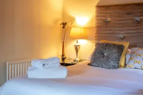 Wild Oats Lodge 19 - Yellowtop Country Park - Hot Tub - Yorkshire - Image 2