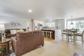 Chehalis Getaway w/ Golf Course View + Fire Pit! - Image 4