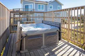 Oceanfront Views, Private Beach Access and Hot Tub - Image 4
