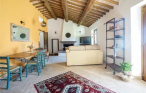 Pet Friendly Home In Campiglia D'Orcia - Image 3