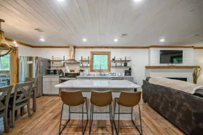 EZ Ridge Retreat | Hot Tub • Fire Pit • Sleeps 11 - Image 3