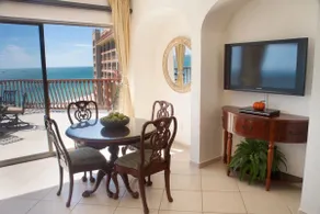 Luxurious Penthouse Sonoran Sun - Image 4