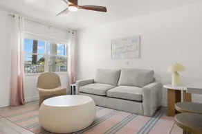 Deluxe King Condo Updated Suite by the Beach! - Image 3