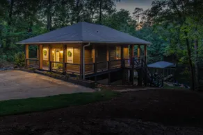 2 Masters, Hot-tub + Game Room, Dock & Beach Area! - Image 3