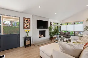 Cozy Mesa Retreat – Walk to Beach, Shops & Dining! - Image 2