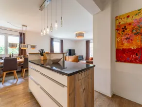 Luxurious apartment near AreitXpress - Image 5