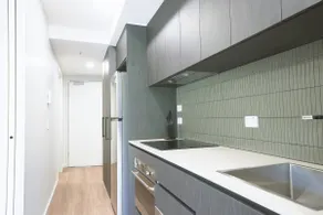 Modern apt in heart of the city - Image 2