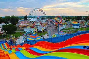 Explore Nashville! Outdoor Pool, Free Breakfast! - Image 5