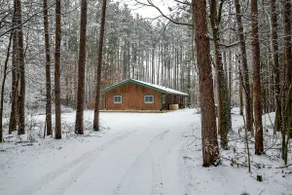 Unwind at Driftless Pines Cabin - Image 4