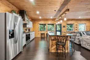 Lazy Bear Lodge by Inn & Spa at Cedar Falls - Image 4