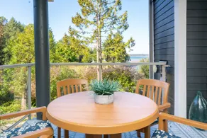 Serenity on the Bay - 2BDRM - Full Kitchen - Image 4