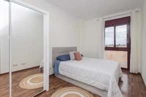 Luxury Workfriendly Far Ocean Views Home - Image 3