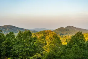 Misty Mountain Cabin Spectacular Scenic Escape by Caddo River - Image 2
