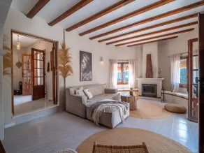 Villa Vista in Alcalali with swimmingpool and view - Image 2