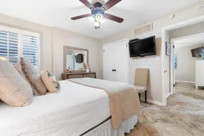 Living Coastal at Castaways 5D-Chic 4BR on beach - Image 4