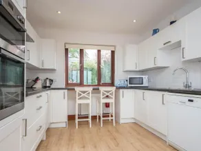 4 Bed in Swanage (oc-dc020) - Image 5