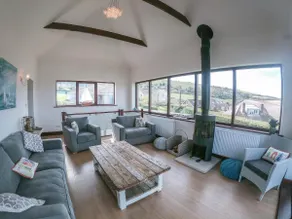 4 Bed in Swanage (oc-dc020) - Image 3