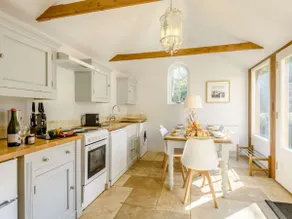 3 Bed in Thornham oc-m28084 - Image 3