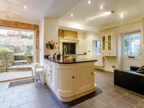 Alojamiento de 5 habitaciones en Bakewell - Image 4