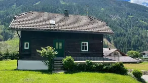 Dog-friendly mountain house with private garden - Image 3
