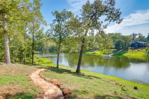 Lakefront Retreat in Jefferson w/ Screened Porch! - Image 2