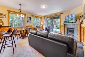 Boulders Truckee Condo Near Donner Lake + Skiing! - Image 4