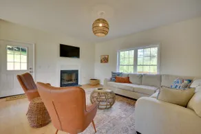 Timeless Hillsville Farmhouse: Blue Ridge Parkway! - Image 2