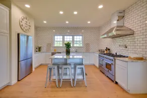 Timeless Hillsville Farmhouse: Blue Ridge Parkway! - Image 3