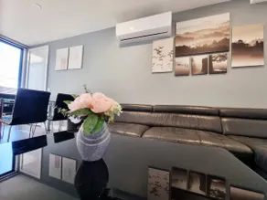 Sunshine house - Modern home in great location - Image 4