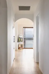 Magic Views, Full Renovation, Ducted A/C, 3 Bed/R - Image 4