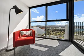 Chic 1-Bed with Stunning Lake View  Indoor Pool - Image 4