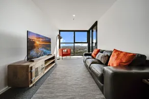 Chic 1-Bed with Stunning Lake View  Indoor Pool - Image 3