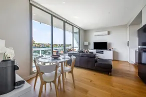 Vivid on Malvern Road - A Convenient Lifestyle Stay - Image 5