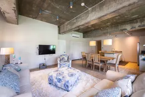 Chic Historic Townhouse in City Centre Willemstad - Image 4